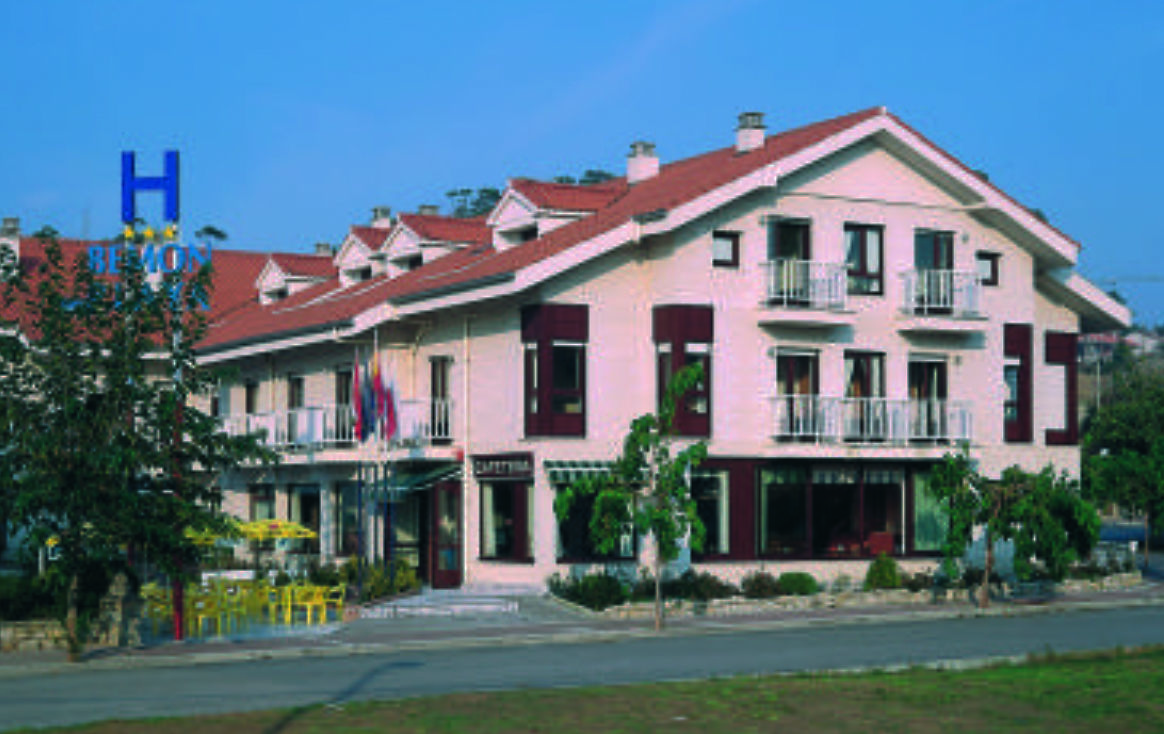 Hotel Bemon Playa Somo Extérieur photo